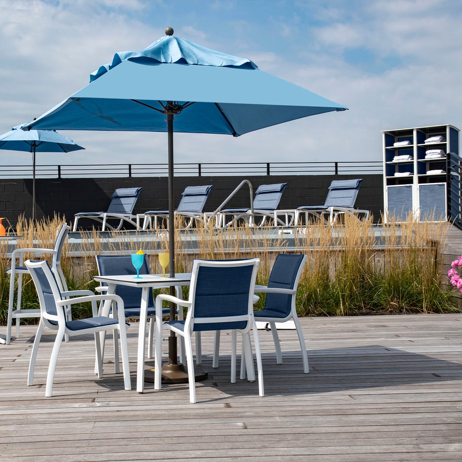 #color_White/Glacier White