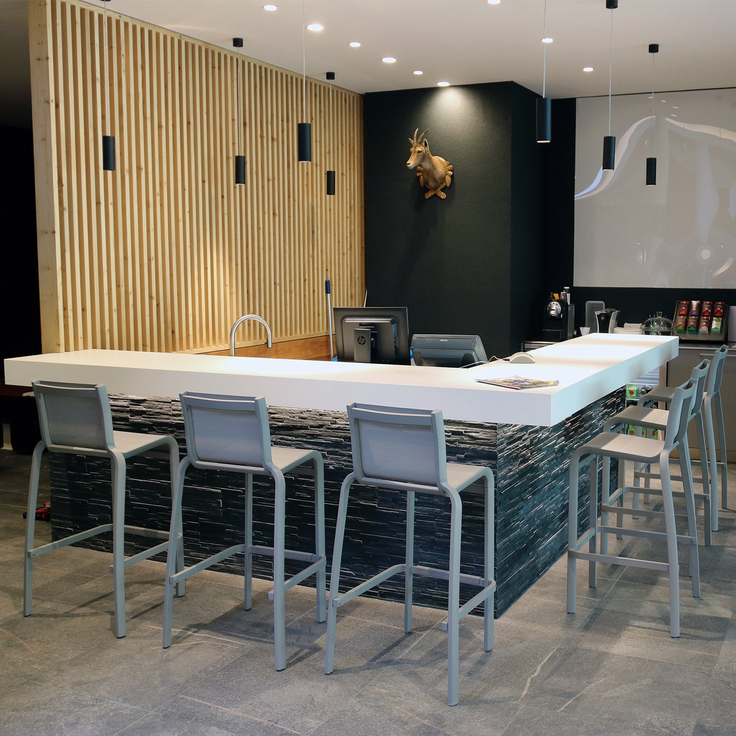 #color_Solid Gray/Platinum Gray