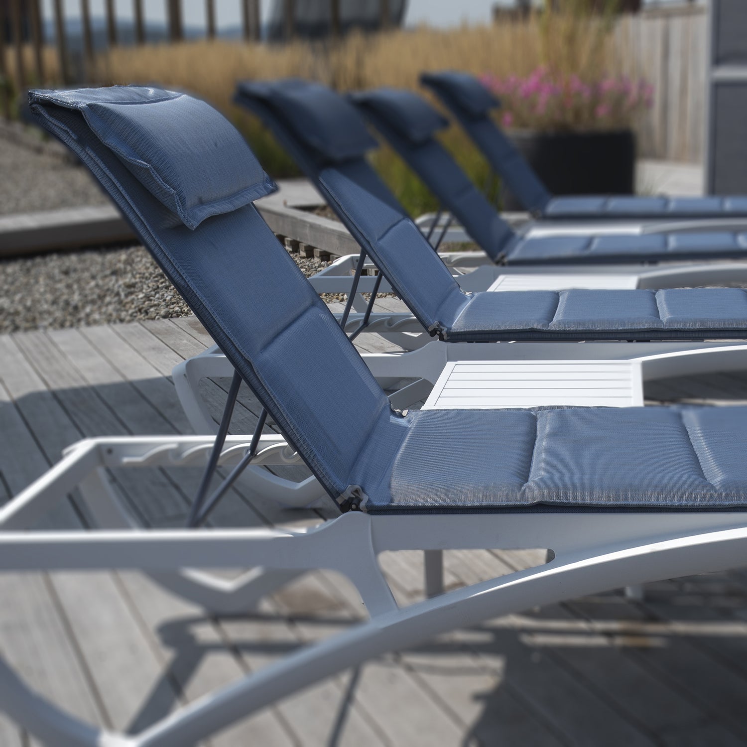 #color_Madras Blue/Glacier White