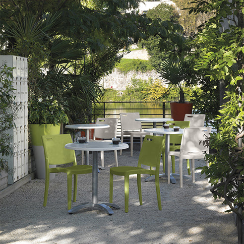 The Complete Guide to Choosing Durable & Weather-Resistant Outdoor Restaurant Furniture