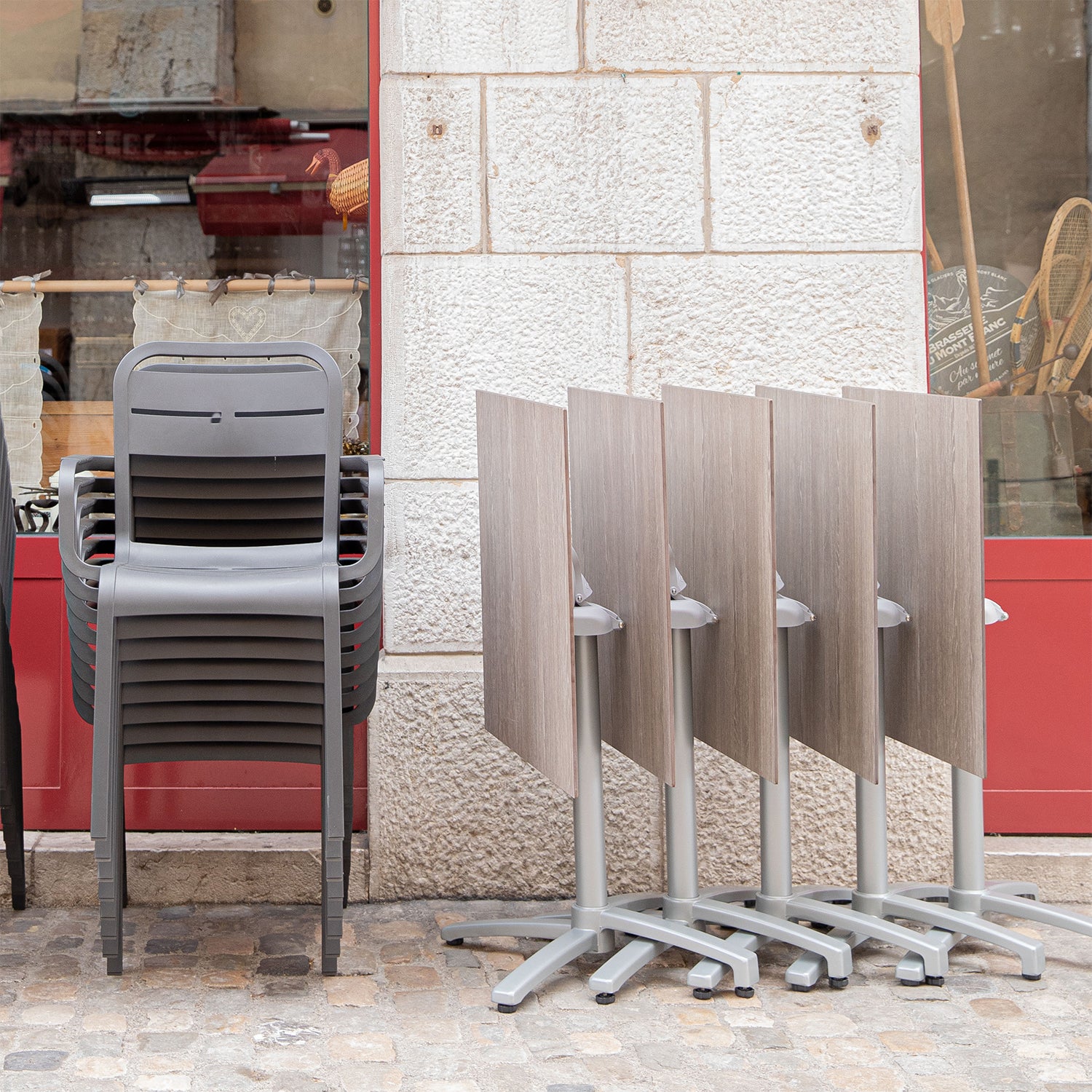 Enhance Restaurant Success: A Mid-Season Outdoor Furniture Assessment